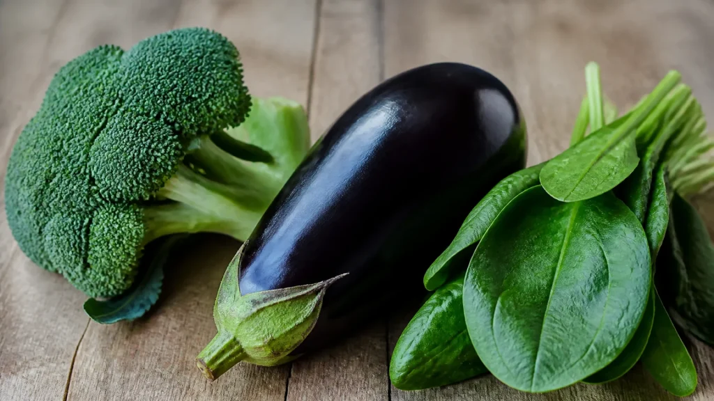 Quels sont trois légumes qui aident à faire baisser le cholestérol ?