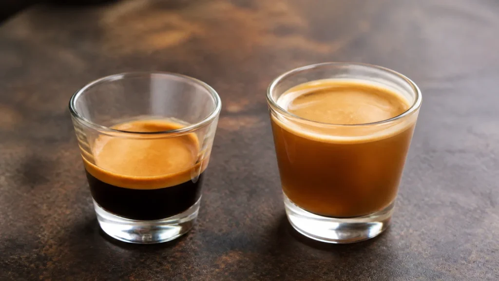 Quelle est la différence entre un espresso et un espresso allongé ?